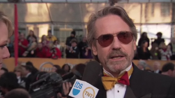 Jeremy Irons on the Red Carpet and Inside the 2010 SAG Awards 